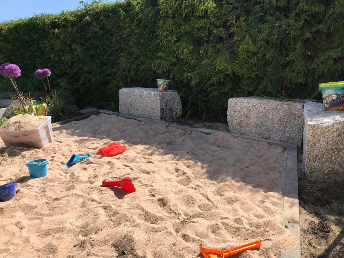 Hatzels Haeuschen Zirndorf Buitenkant foto